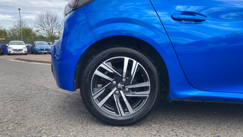 Peugeot 208 1.2 PureTech 100 Allure Premium 5dr EAT8 Petrol Hatchback